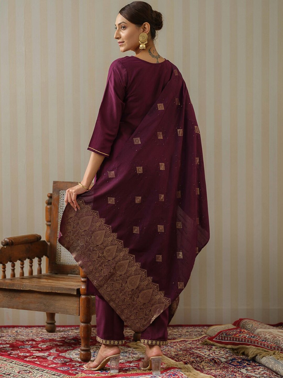 Dhiyona OD  Purple Ethnic Motifs Straight Kurta & Trousers With Dupatta