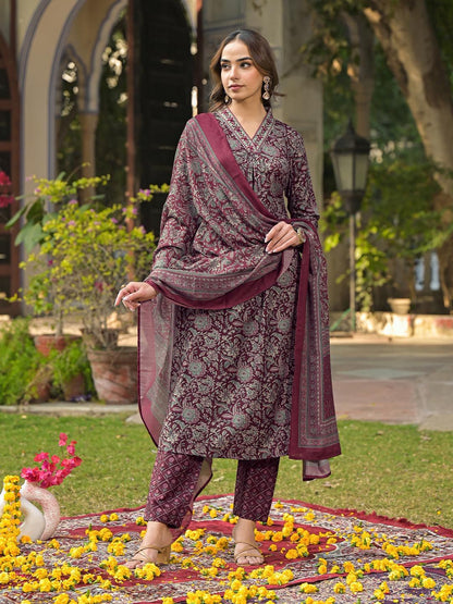 Dhiyona KL Floral Printed Pleated Kurta with Trouser & Dupatta