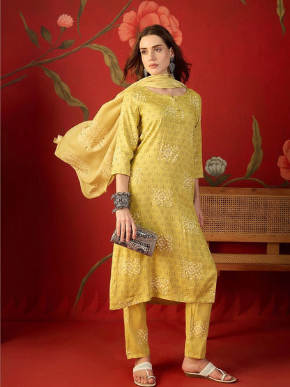Women Ethnic Motifs Printed Regular Kurta with Trousers & With Dupatta