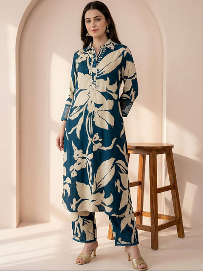 Women Floral Printed Regular Kurta with Trousers
