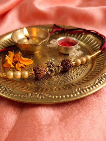 Dhiyona Rakhi