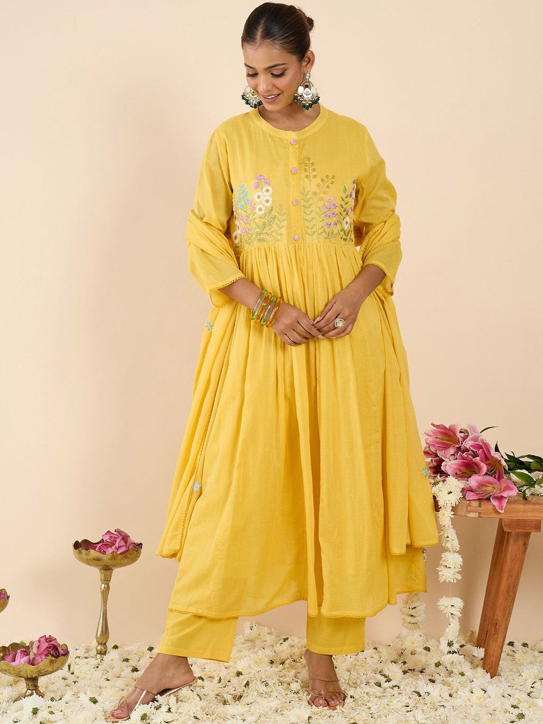 Dhiyona IE Women Floral Embroidered Panelled Thread Work Pure Cotton Kurta with Trousers & With Dupatta