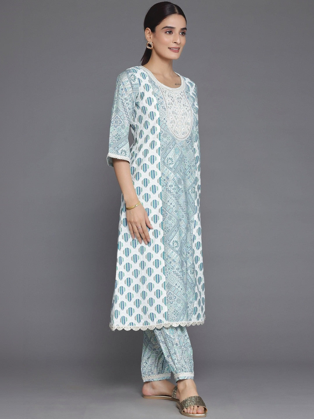 Women Ethnic Motifs Printed Regular Thread Work Kurta with Trousers