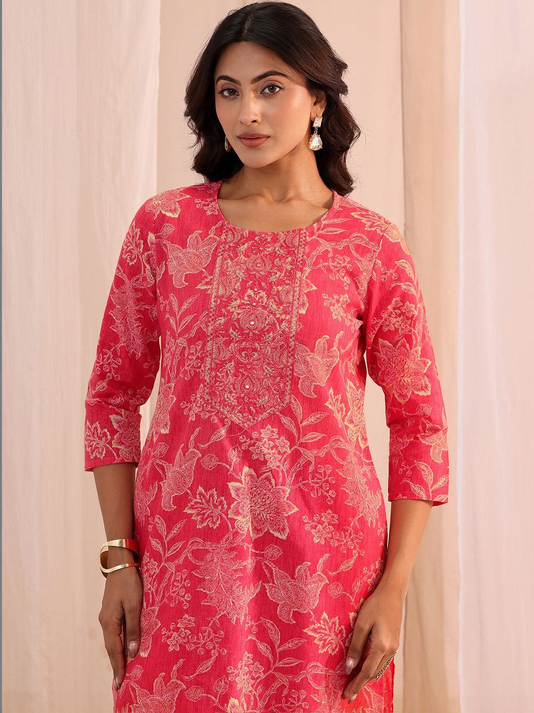 Women Floral Printed Regular Kurta with Trousers & With Dupatta