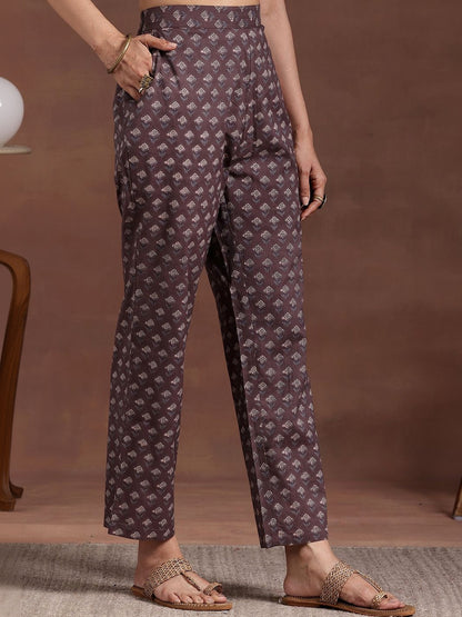 Women Floral Printed Regular Kurta with Trousers