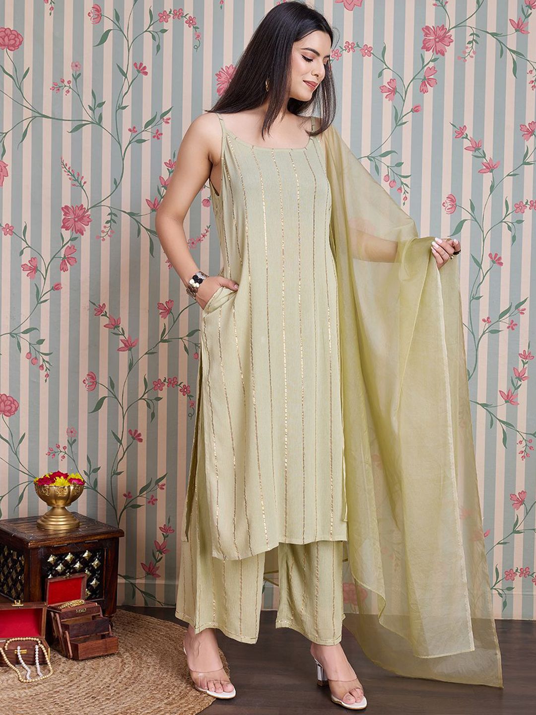 Dhiyona OD  Striped Straight Kurta with Palazzos & With Dupatta
