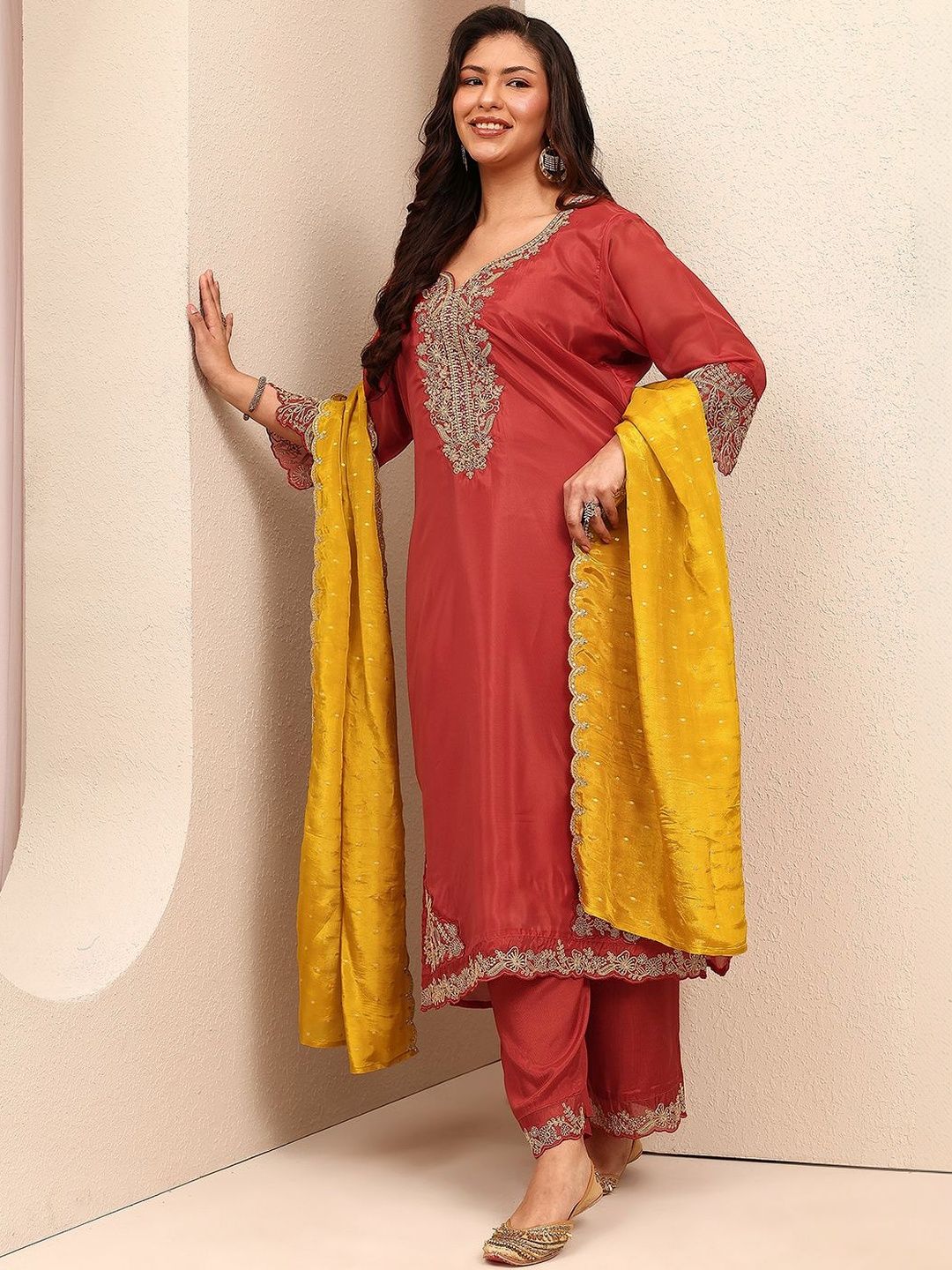 Dhiyona Women's Ethnic Motifs Embroidered Regular Thread Work Kurta with Trousers & With Dupatta