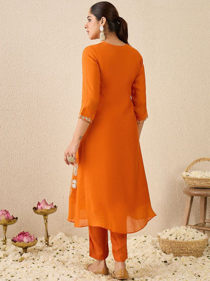 Dhiyona IE Embroidered Tunic With Trousers Co-Ords