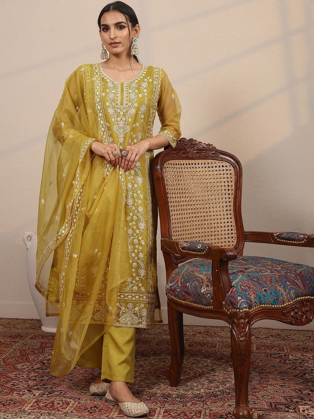 Women Floral Embroidered Kurta with Trousers & Dupatta