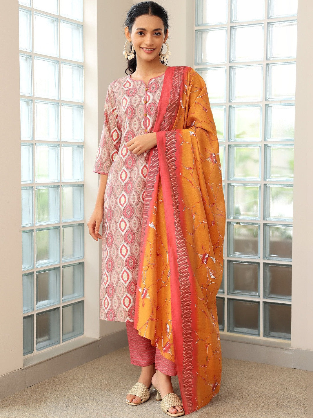 Women Printed Regular Kurta with Trousers & With Dupatta