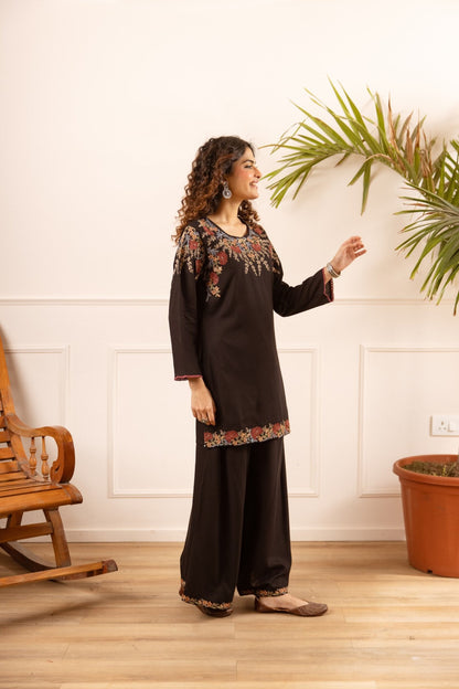 Karen charle Cotton embroidery co-ord set