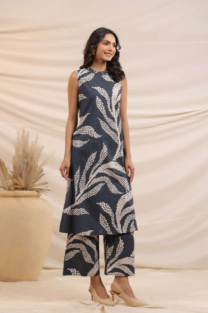 Chhavi Rhino Printed Kurta Pant Set