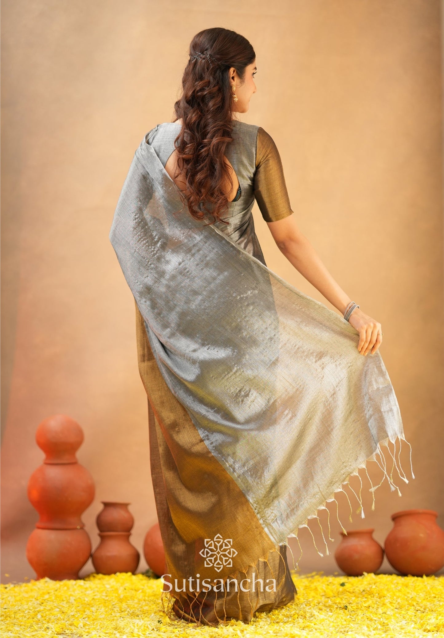Dhiyona SS Regal Split Elegance Handloom Tissue Cotton Saree
