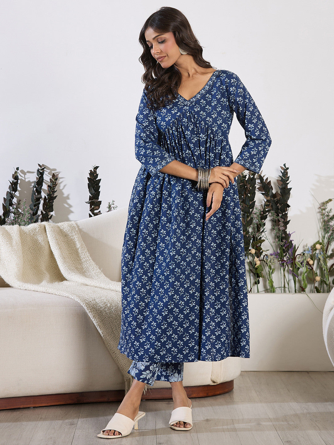 V-Neck Floral Printed Empire Pure Cotton Kurta with Trouser