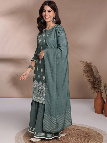 Dhiyona AN Women Floral Printed Regular Chanderi Silk Kurta with Sharara & With Dupatta