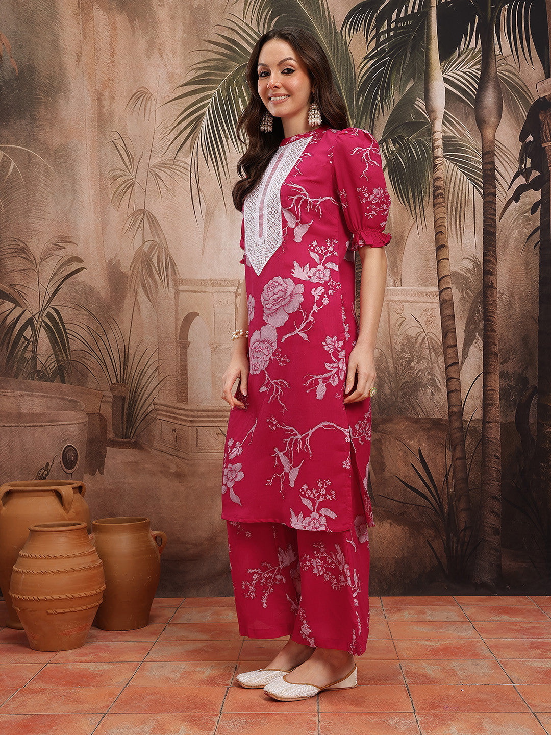 Women Floral Printed Regular Thread Work Kurta with Trousers