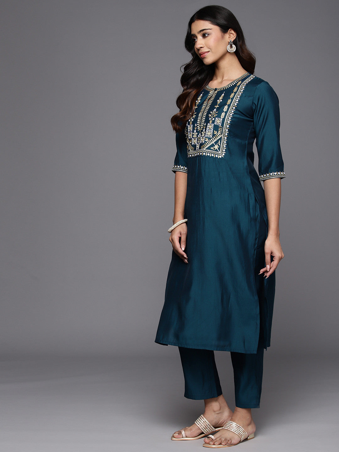 Women Floral Yoke Design Regular Kurta with Trousers With Dupatta