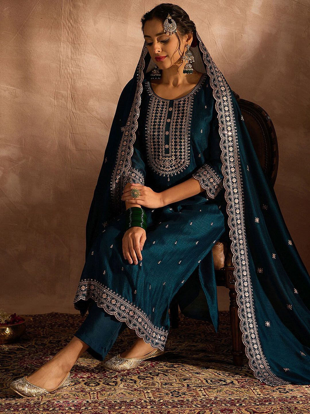 Ethnic Motifs Embroidered Thread Work Straight Kurta with Trouser & Dupatta