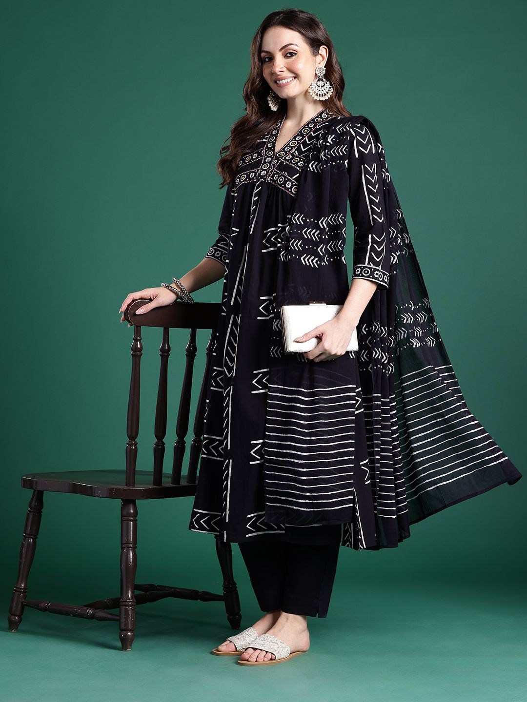 Dhiyona IE Geometric Printed Empire Thread Work Pure Cotton Kurta with Trousers & Dupatta