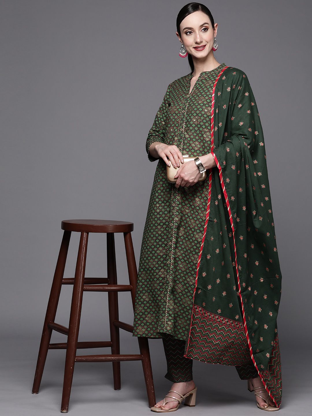 Dhiyona IE Women Green Ethnic Motifs Printed Gotta Patti Kurta with Trousers & With Dupatta