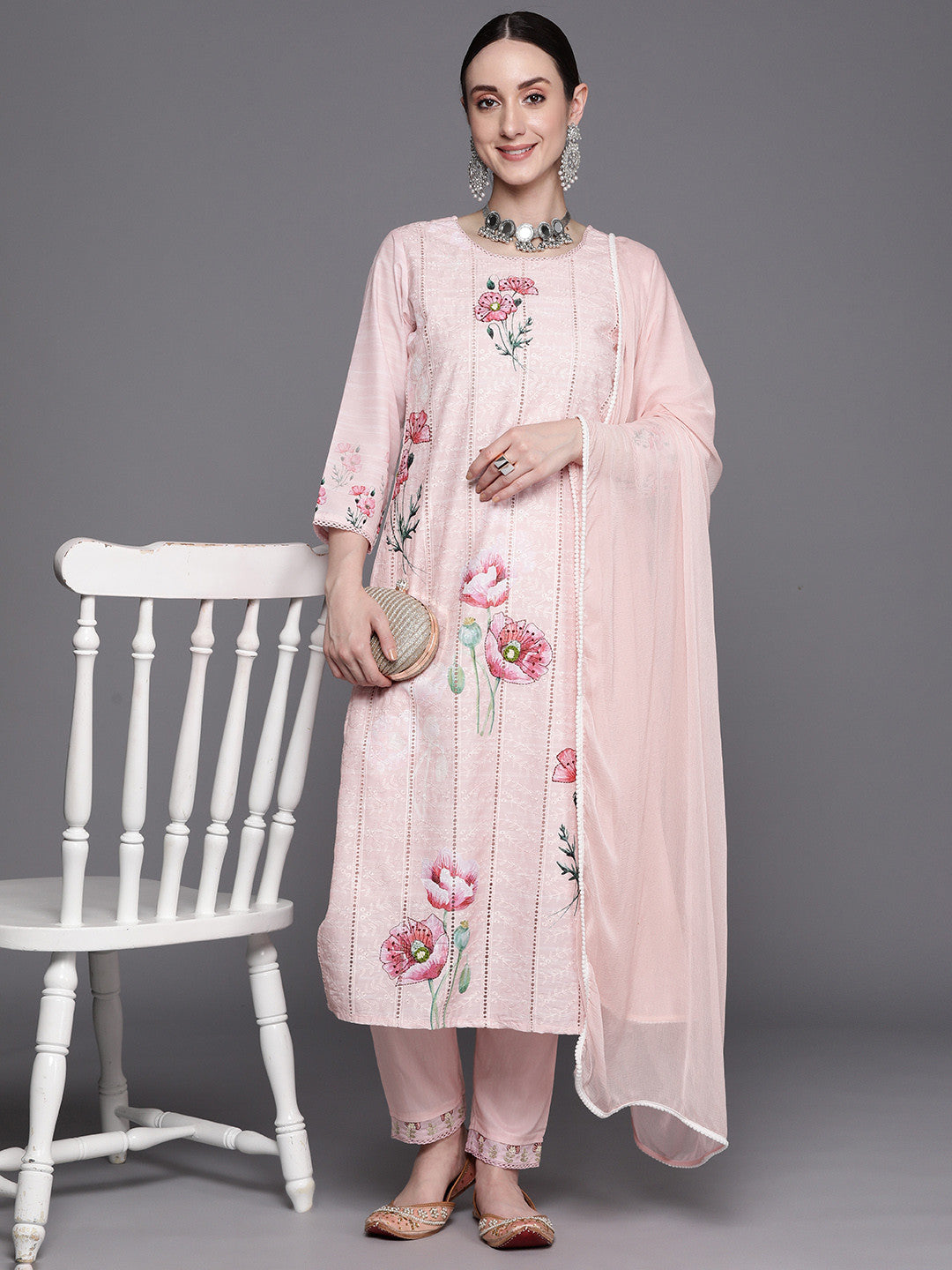 Floral Embroidered Regular Thread Work Pure Cotton Kurta With Trousers & Dupatta