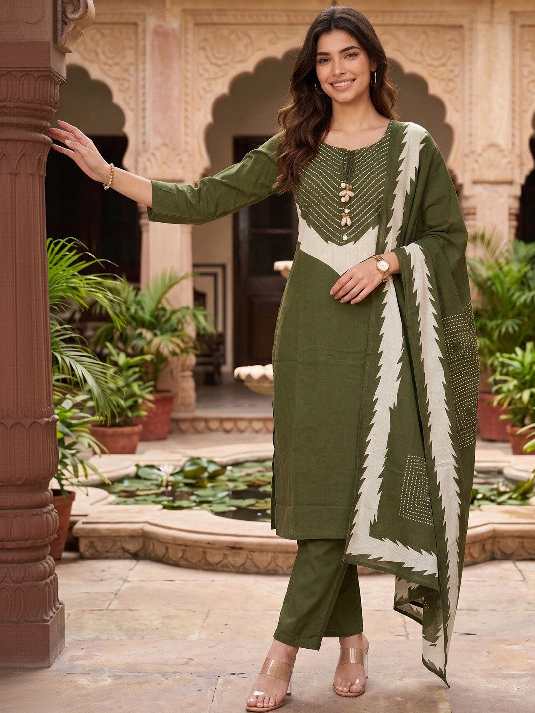 Women Ethnic Motifs Embroidered Regular Thread Work Pure Cotton Kurta with Trousers & With Dupatta