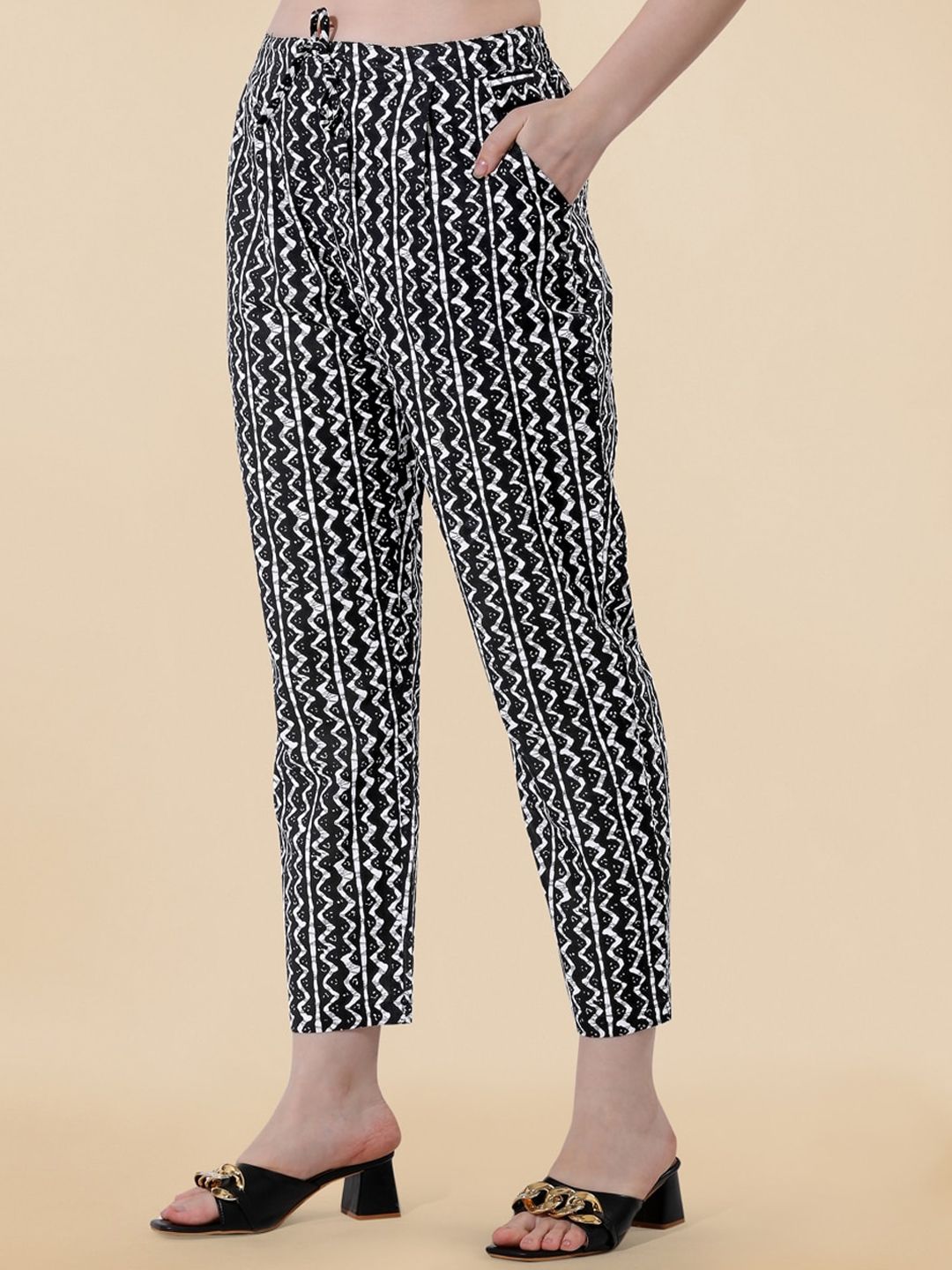 Dhiyona KL Ethnic Motifs Printed Pure Cotton Kurta with Trousers & With Dupatta