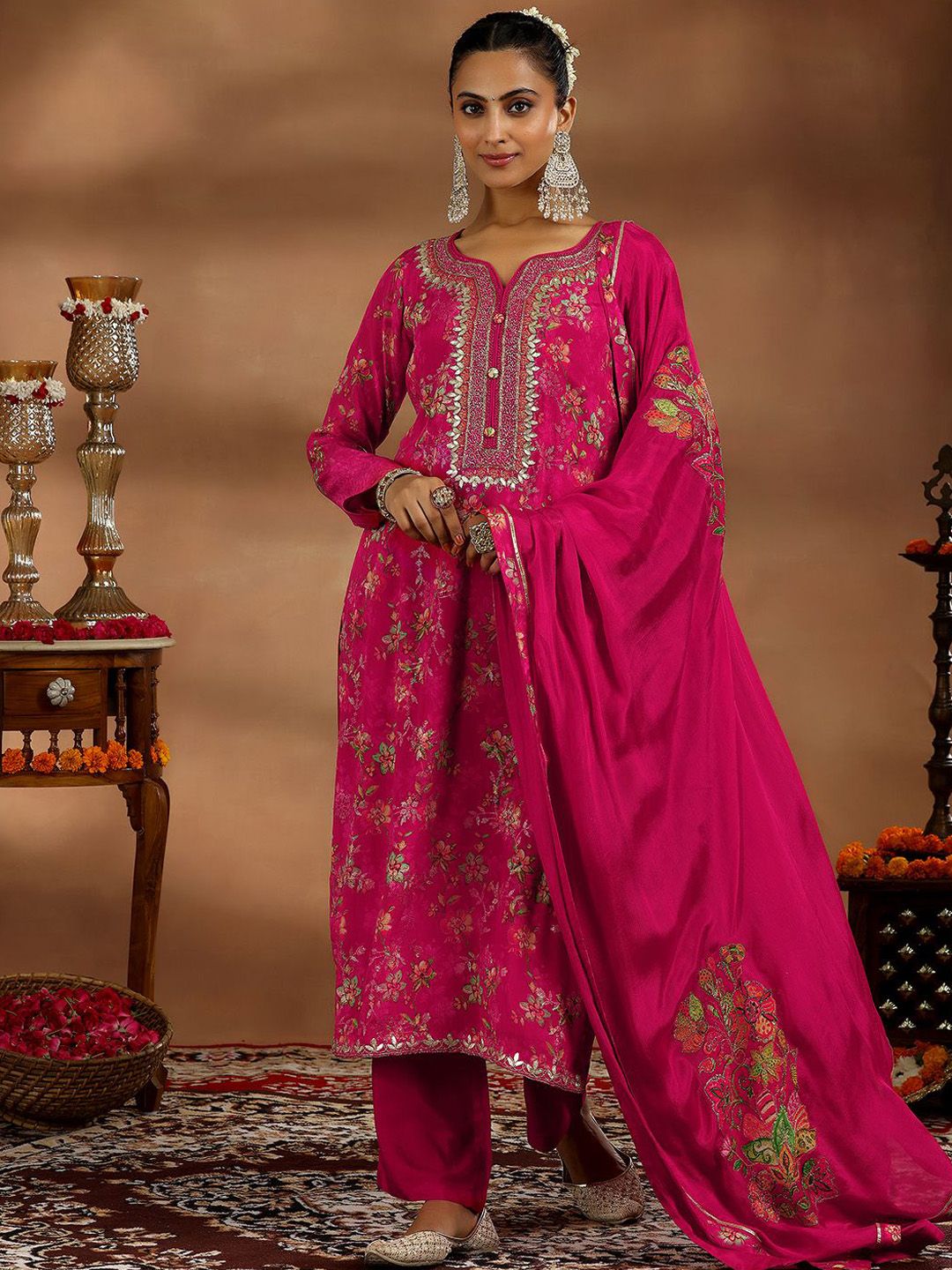 Dhiyona LL Women Floral Printed Regular Sequinned Silk Chiffon Kurta with Palazzos & With Dupatta