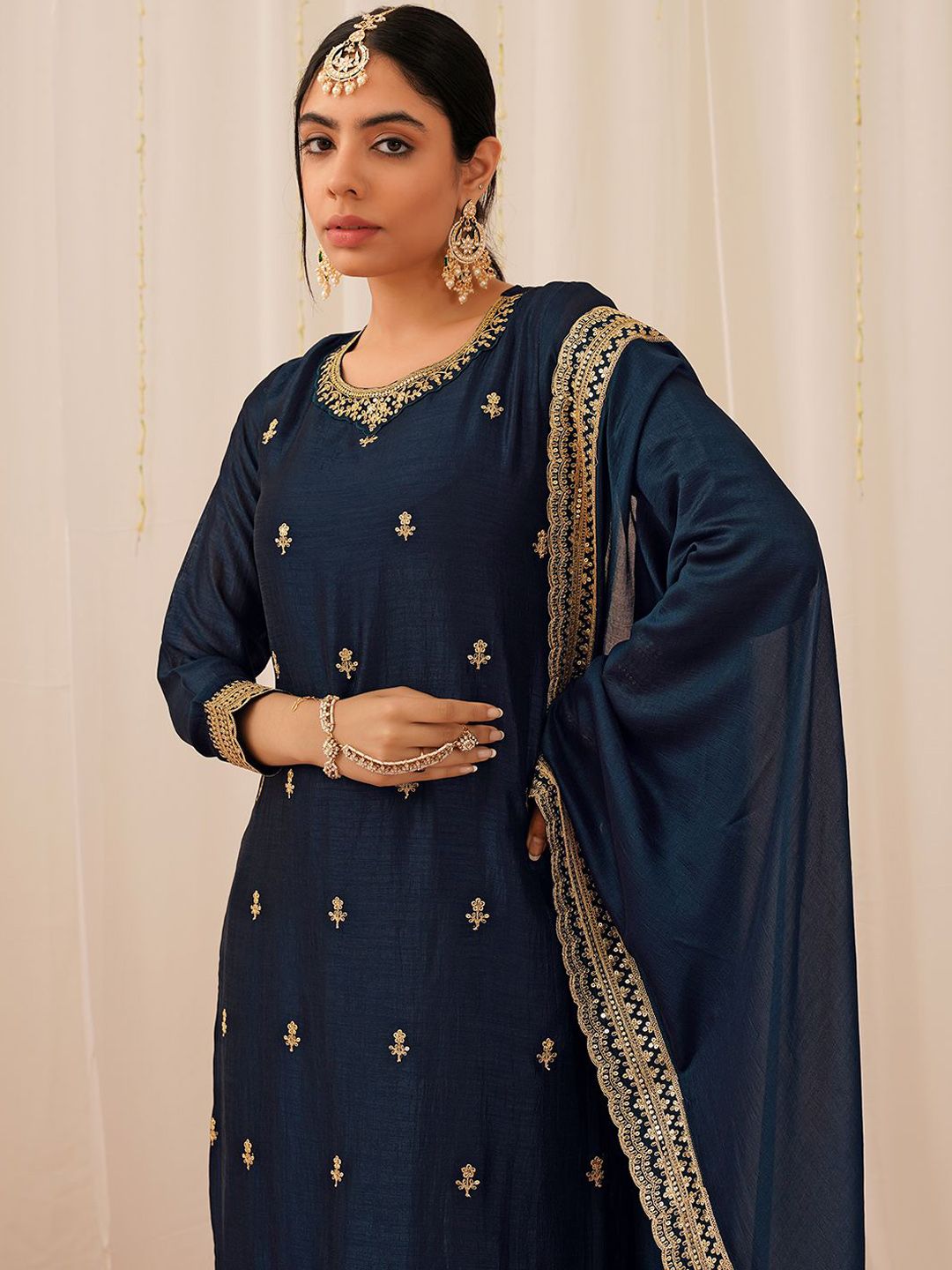 Dhiyona KL Ethnic Motifs Embroidered Sequinned Straight Kurta with Palazzo & Dupatta
