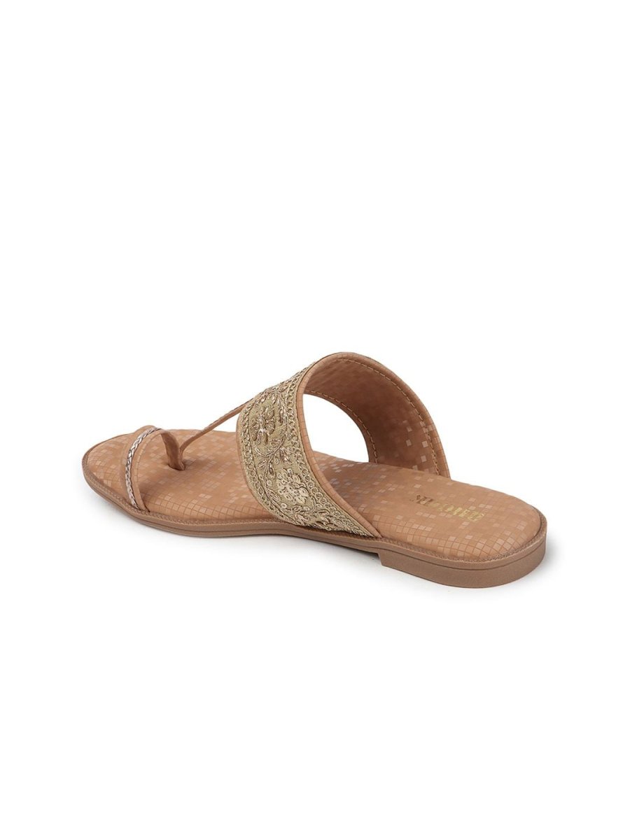 Dhiyona AK Embellished One Toe Flats