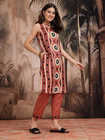Ethnic Motifs Print Straight Kurta with Trousers