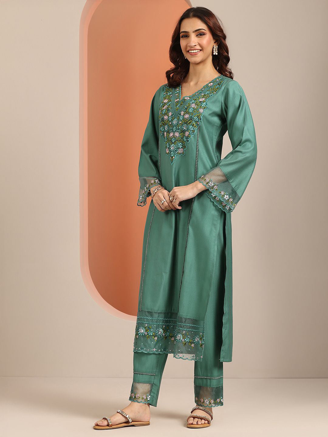 Women Woven Design Embroidered Kurta with Trousers & Dupatta