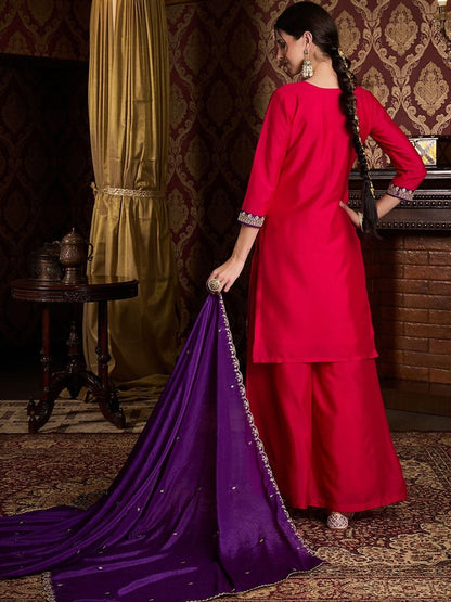 Dhiyona CH Floral Embroidered Regular Sequinned Kurta Set with Contrast Dupatta