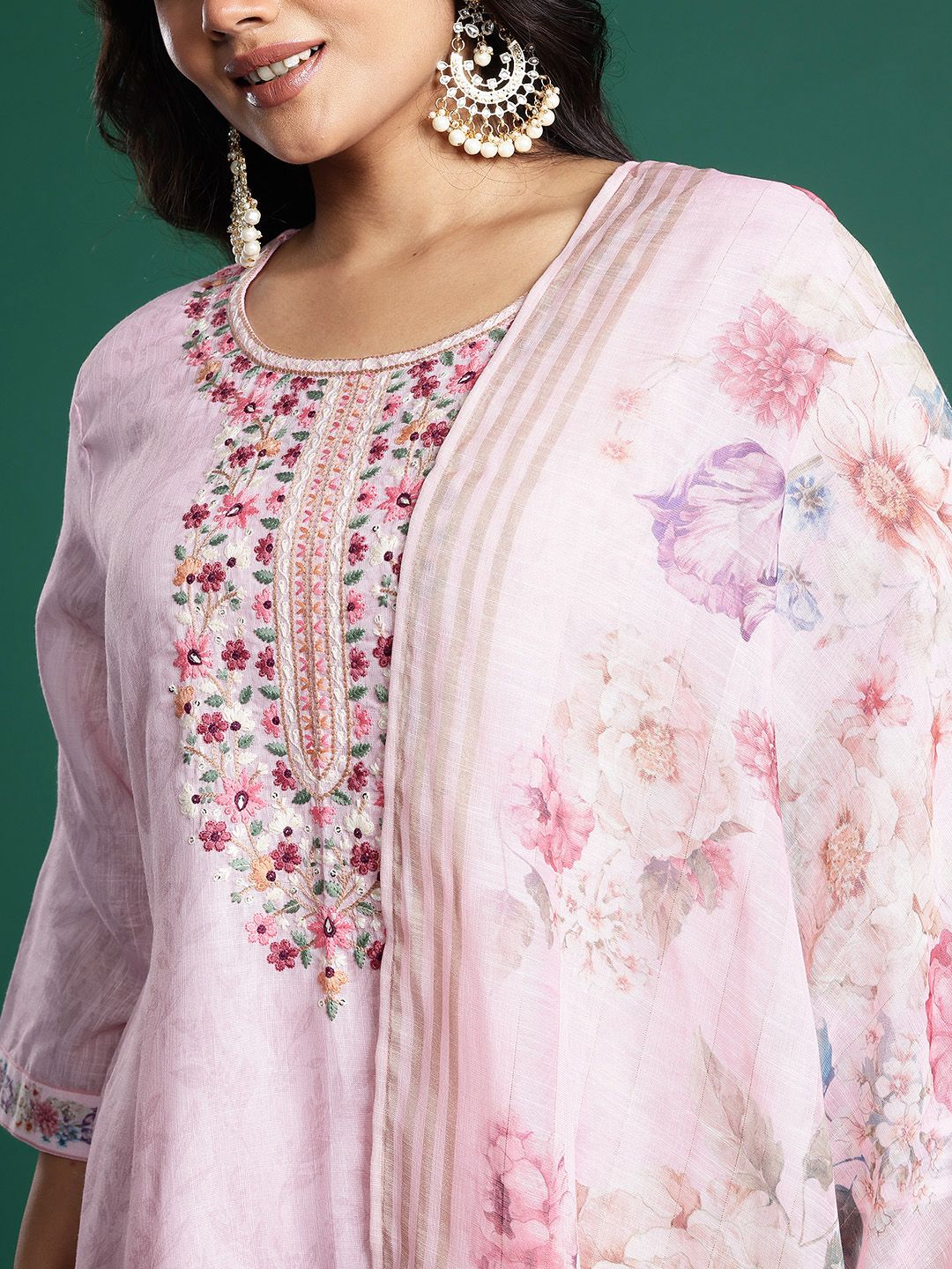 Dhiyona Women's Plus Size Floral Print Thread Work Kurta with Palazzos & Dupatta