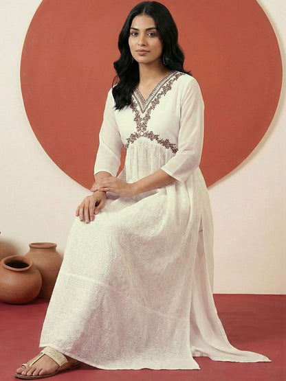 Dhiyona CH Women Ethnic Motifs Embroidered Empire Thread Work Kurta with Palazzos