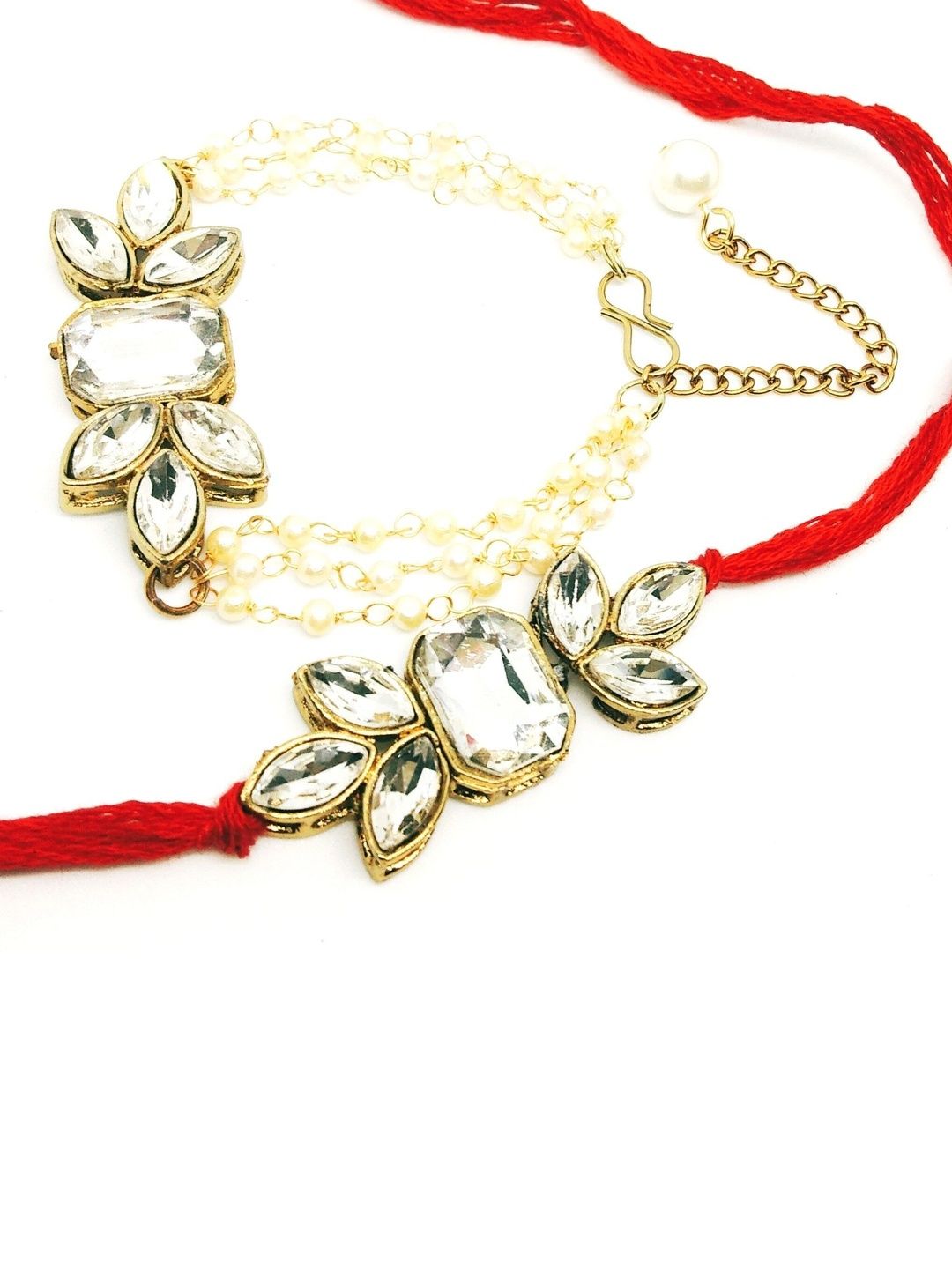 Dhiyona Rakhi