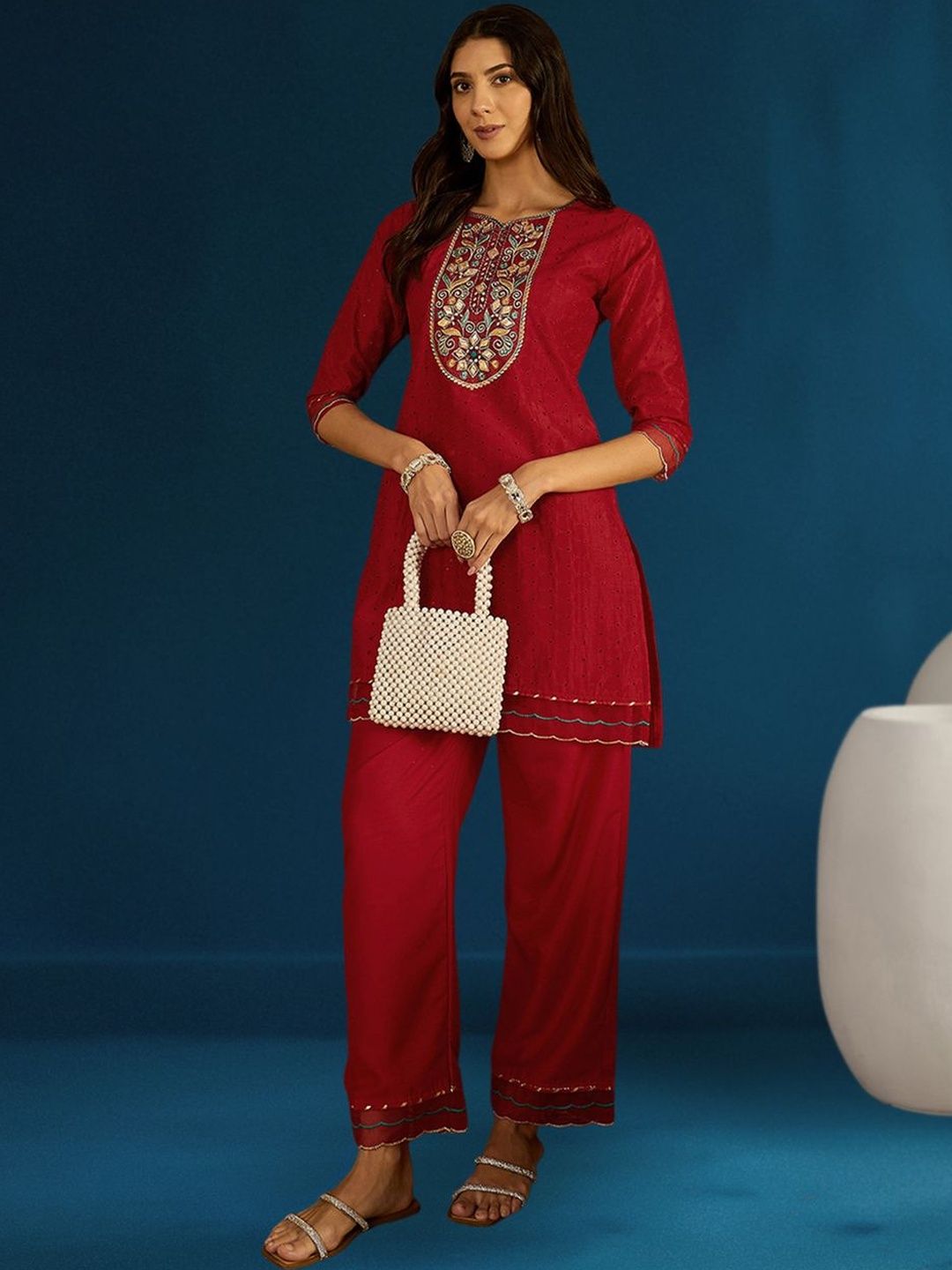 Dhiyona CH Women Ethnic Motifs Embroidered Regular Thread Work Kurta with Trousers