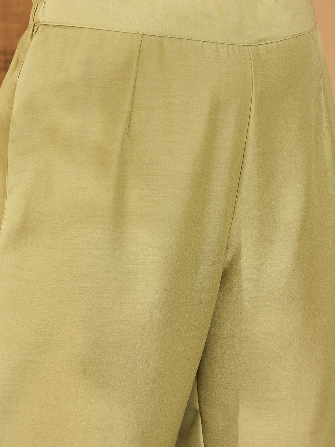 Women Floral Embroidered Anarkali Kurta with Trousers & Dupatta