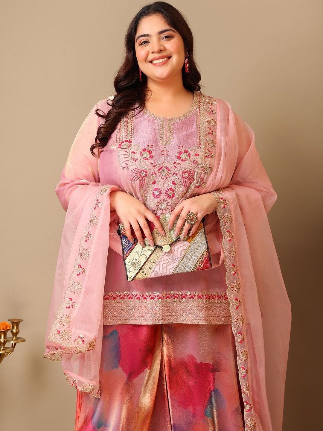Dhiyona IN Plus Size Women Zari Thread Embroidered Crushed Organza Kurta Set with Dupatta