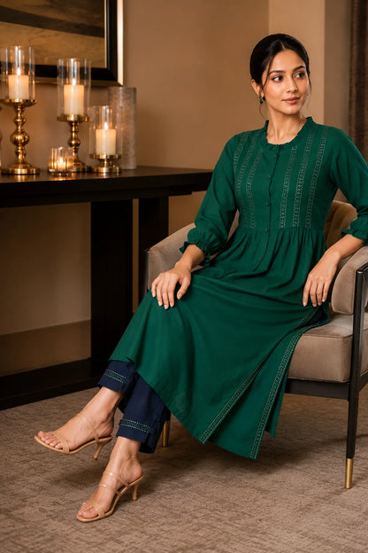 Aavideep Green Kurta & Pants Set