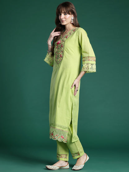 Floral Embroidered Thread Work Linen Kurta with Trousers & Dupatta