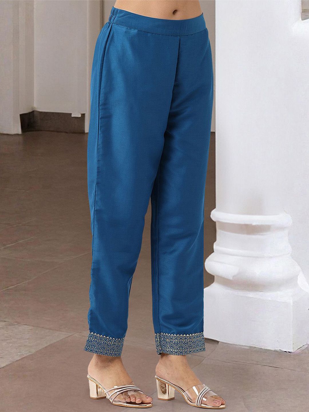 Dhiyona IS Women's Women Ethnic Motifs Printed Pleated Kurta with Trousers