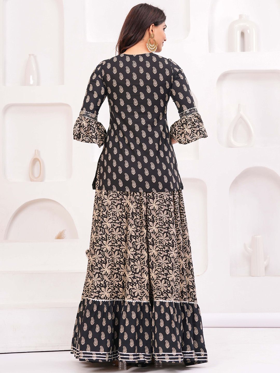 Dhiyona KL Women Paisley Printed Cotton Kurti with Skirt & Dupatta