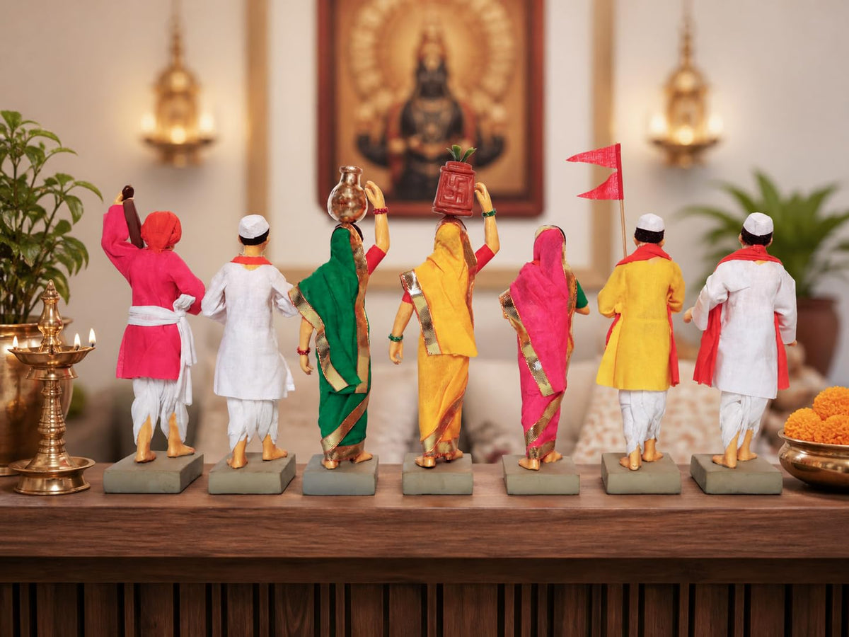 Niharika Collections Handmade Terracotta Clay Idols 6 Inch Clay Figurines Set of 7 | Traditional Handcrafted Pandharpur Warkari for Home Mandir, Navratri Decor, Golu and Gifting