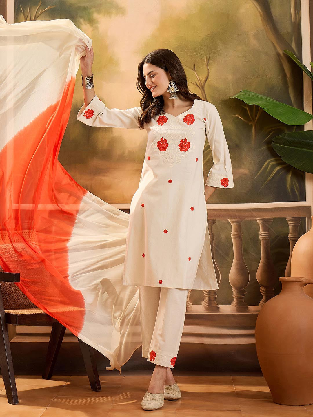 Dhiyona SN Women Floral Embroidered Kurta with Trousers & Dupatta