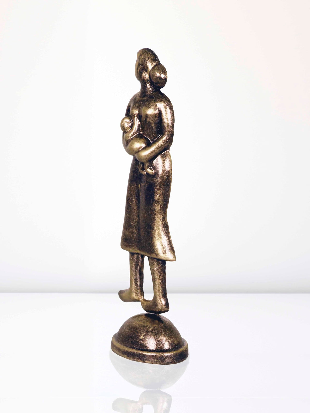 Niharika Collections Handmade Clay Terracotta Abstract Sculpture Feeding Mother Idol for Gifts and Décor (Metallic Golden)