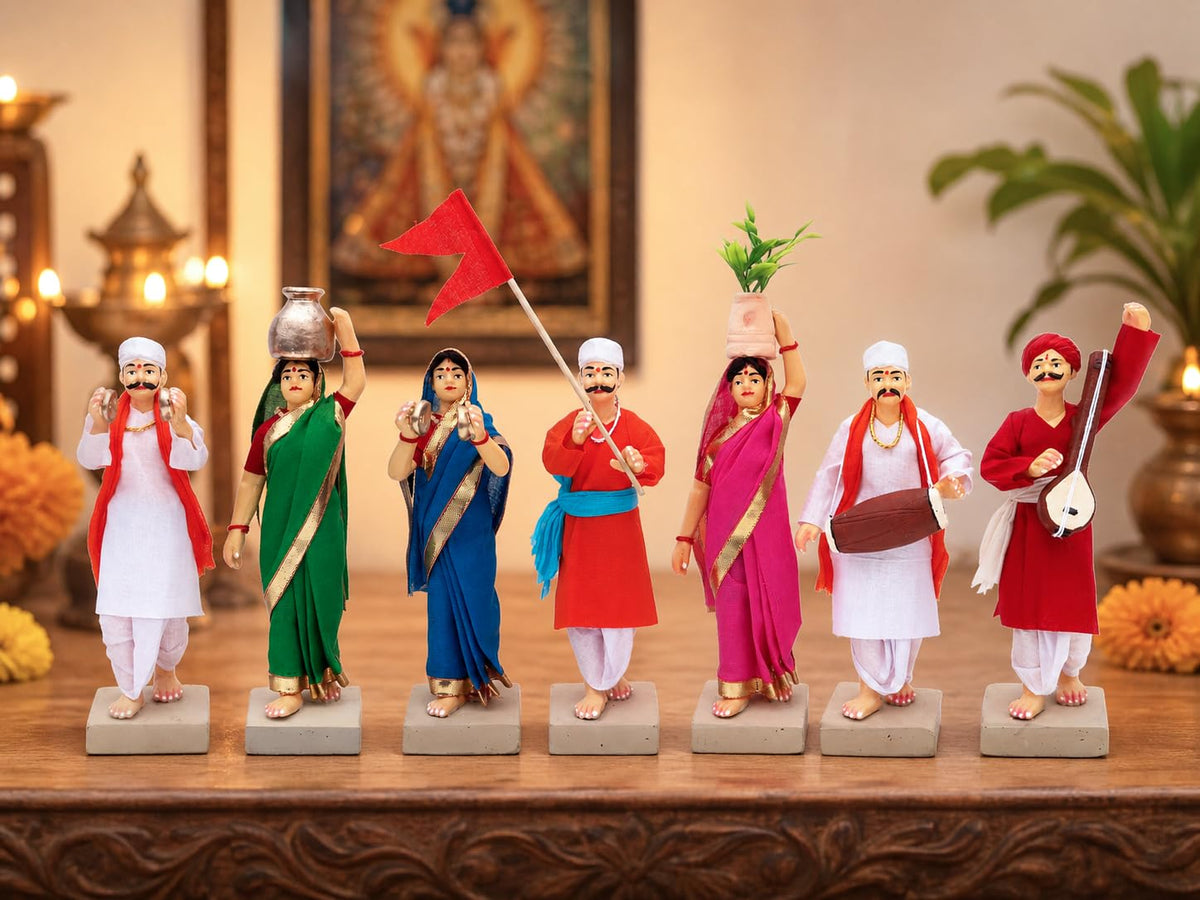 Niharika Collections Handmade Terracotta Clay Idols 6 Inch Clay Figurines Set of 7 | Traditional Handcrafted Standard Pandharpur Warkari for Home Mandir, Navratri Decor, Golu and Gifting