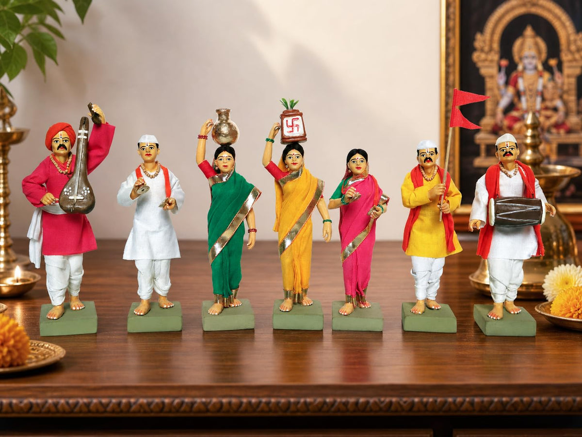 Niharika Collections Handmade Terracotta Clay Idols 6 Inch Clay Figurines Set of 7 | Traditional Handcrafted Pandharpur Warkari for Home Mandir, Navratri Decor, Golu and Gifting
