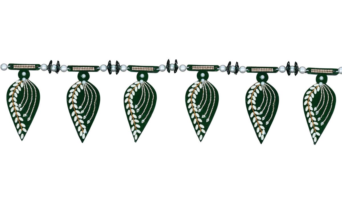 Toran for Main Door Entrance, Handmade Mango Leaf Toran, Traditional Bandarwal for Festival, Pooja, Wedding & Home Decor, Doorway Decorative Hanging (42 x 6 Inches, Green)