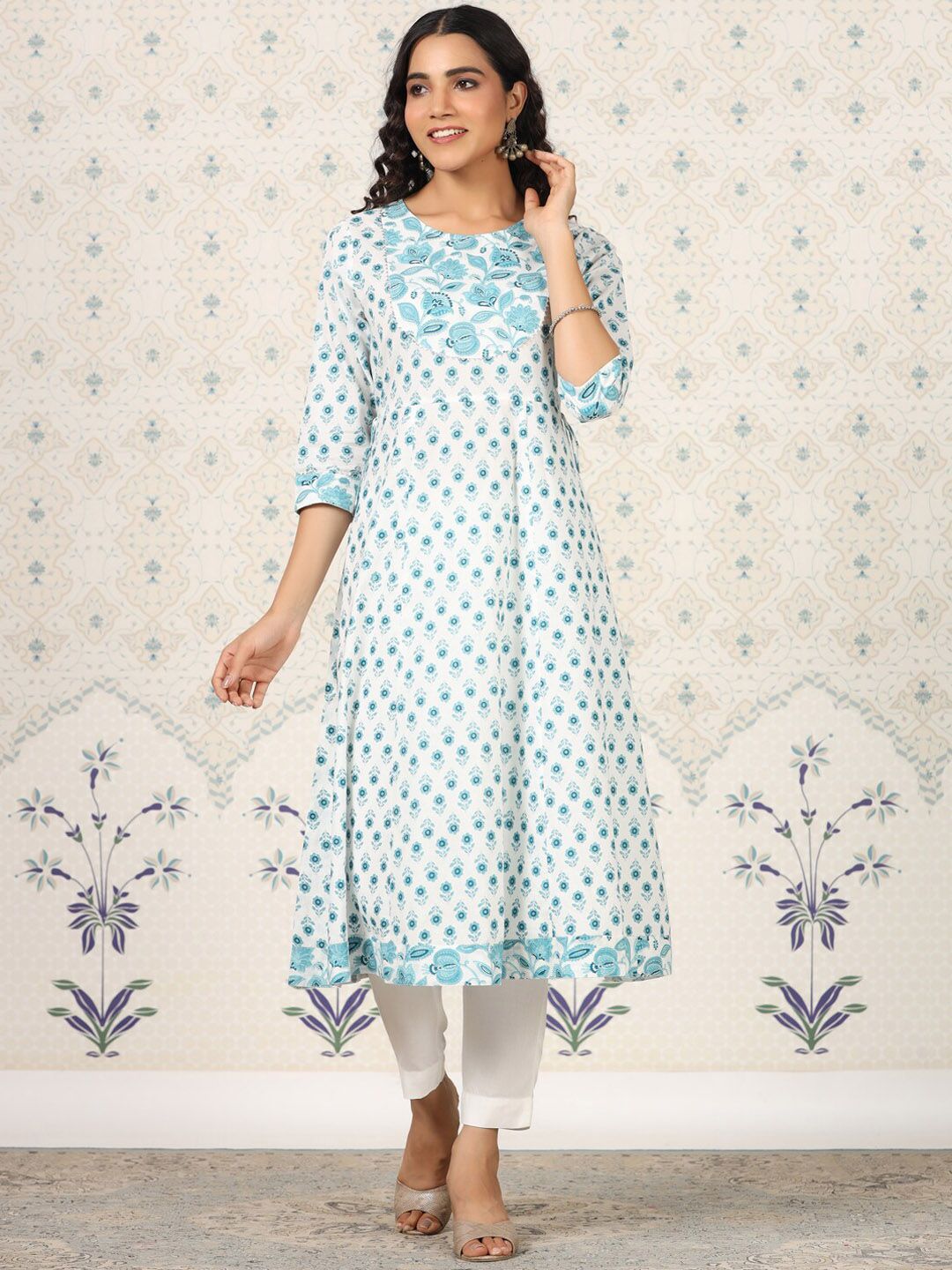 Dhiyona OD  Floral Printed Gotta Patti Pure Cotton A-Line Kurta